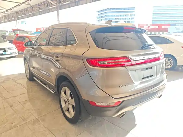 Lincoln MKC 2018