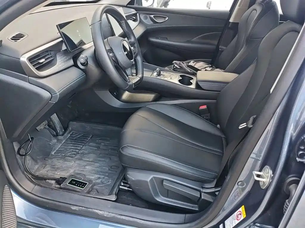 BYD Seal 05 DM-i 2025 — фото 15