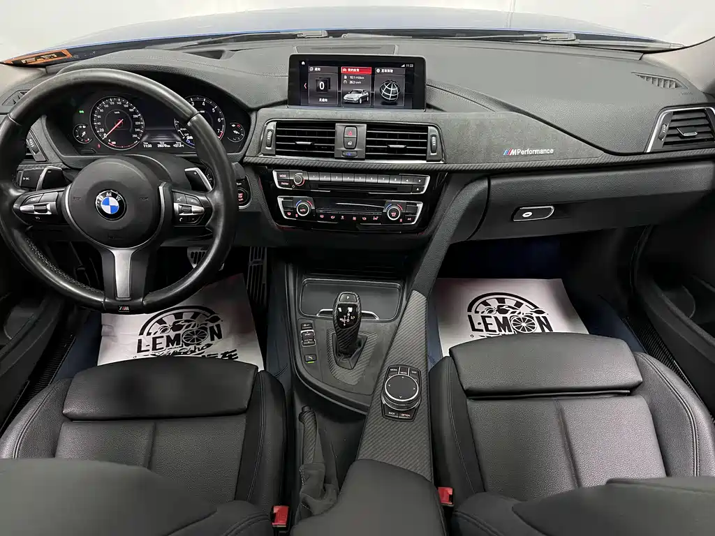 BMW 3 Series 2017 — фото 29
