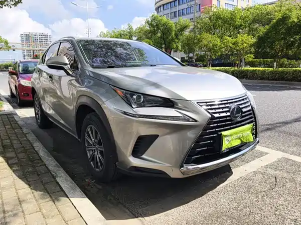 Lexus NX 2018