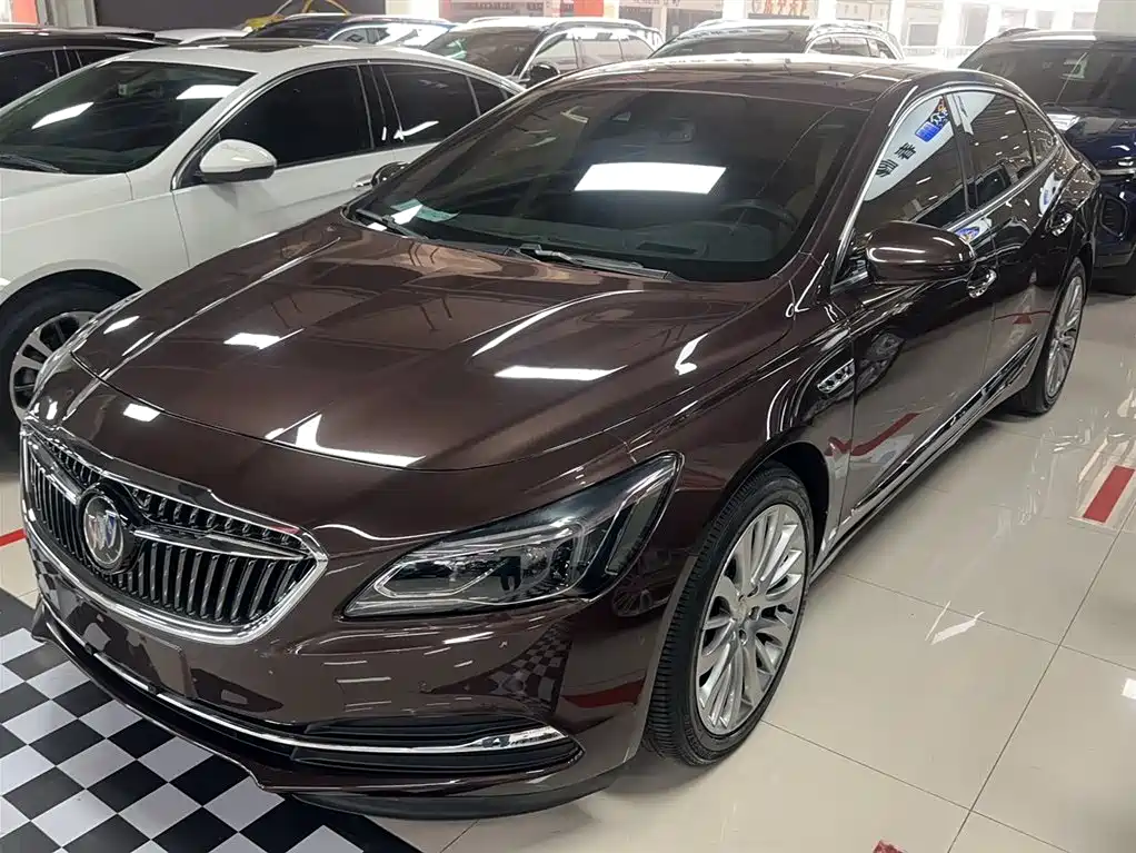 Buick LaCrosse 2018 — фото 2