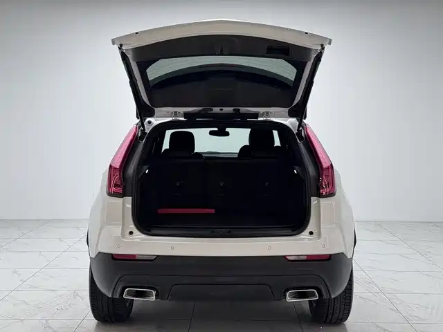 Cadillac XT4 2021 — фото 12