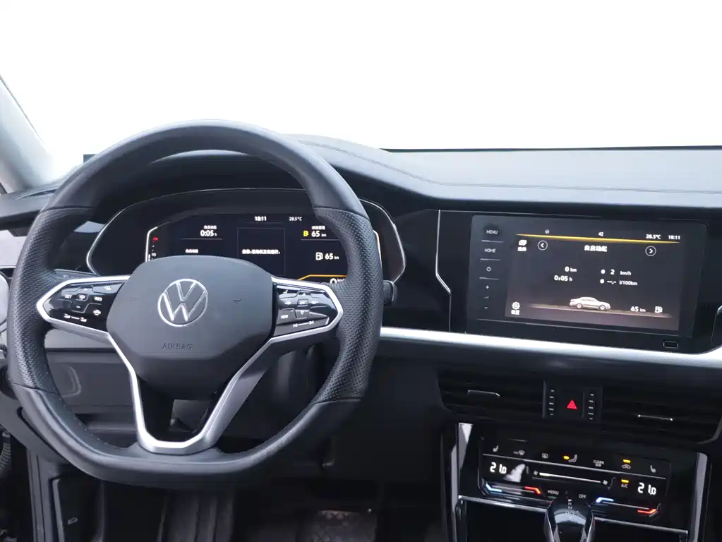 Volkswagen Passat 2023