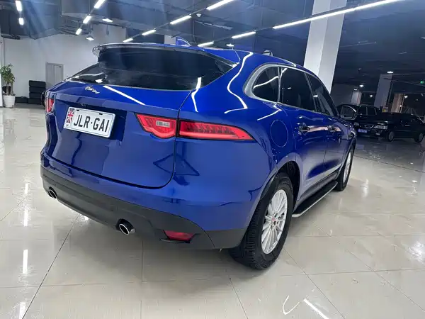 Jaguar F-PACE 2018