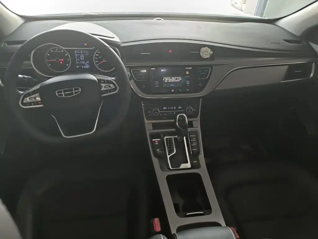 Geely Emgrand GL 2020 — фото 10