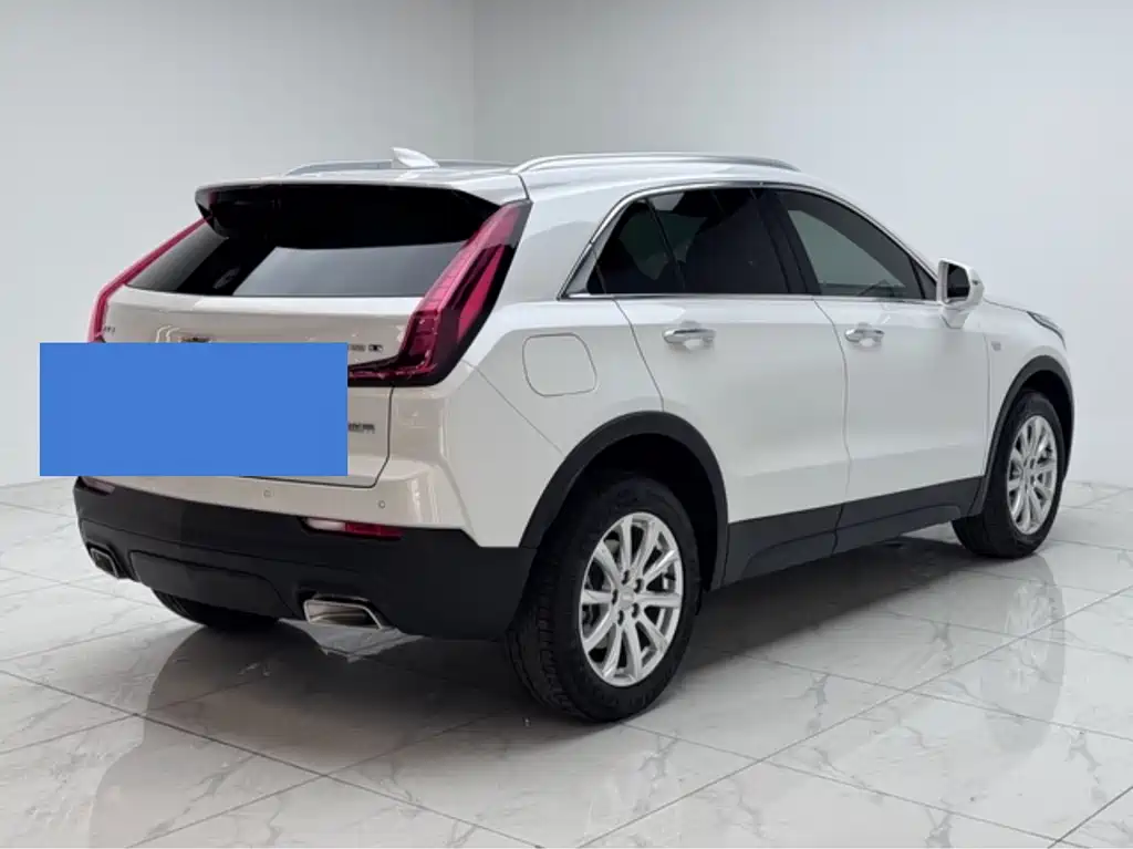 Cadillac XT4 2021 — фото 10