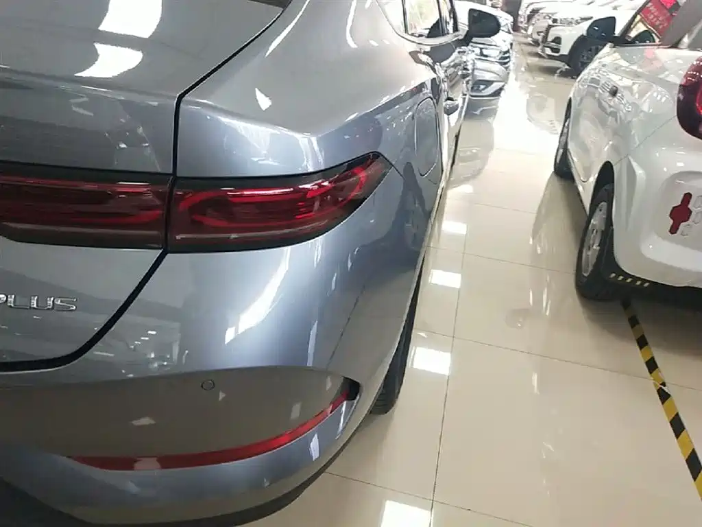 BYD Qin PLUS 2025 — фото 8