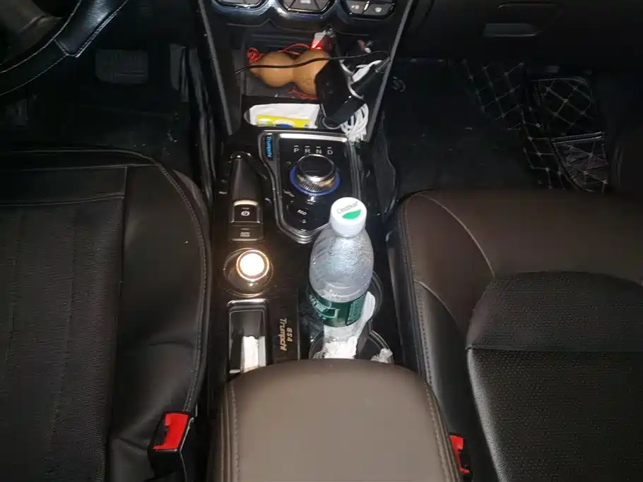 GAC Motor GS4 Hybrid 2018 — фото 16