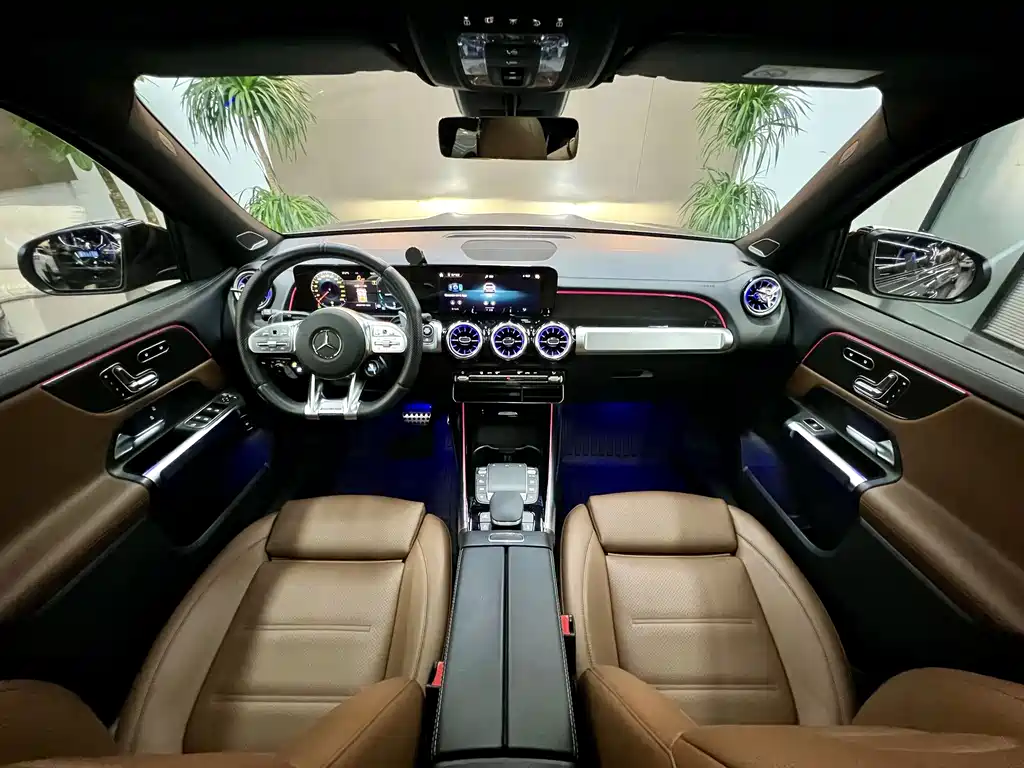 Mercedes-Benz GLB AMG 2022 — фото 4
