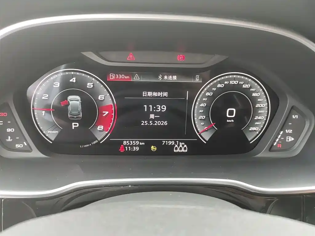 Audi Q3 2022 — фото 12