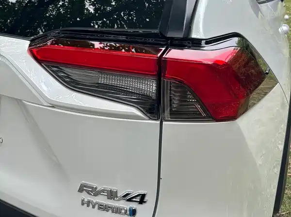Toyota RAV4 2021