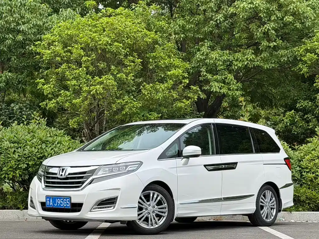 Honda Elysion 2017
