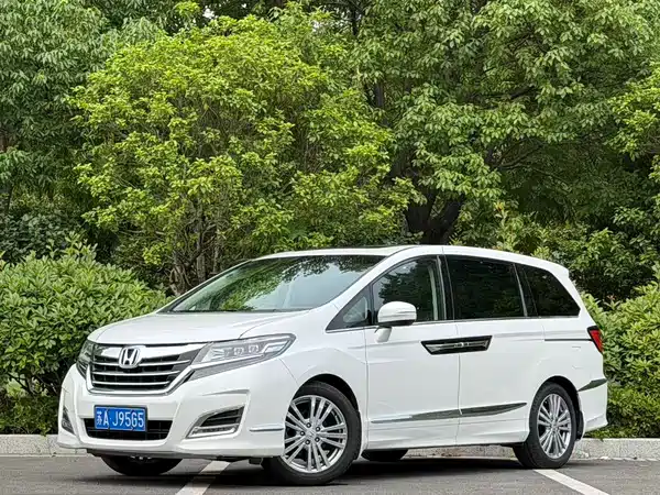 Honda Elysion 2017