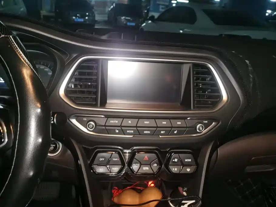 GAC Motor GS4 Hybrid 2018 — фото 13