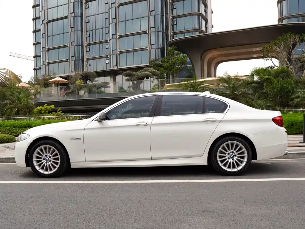 BMW 5 Series 2013 — фото 4