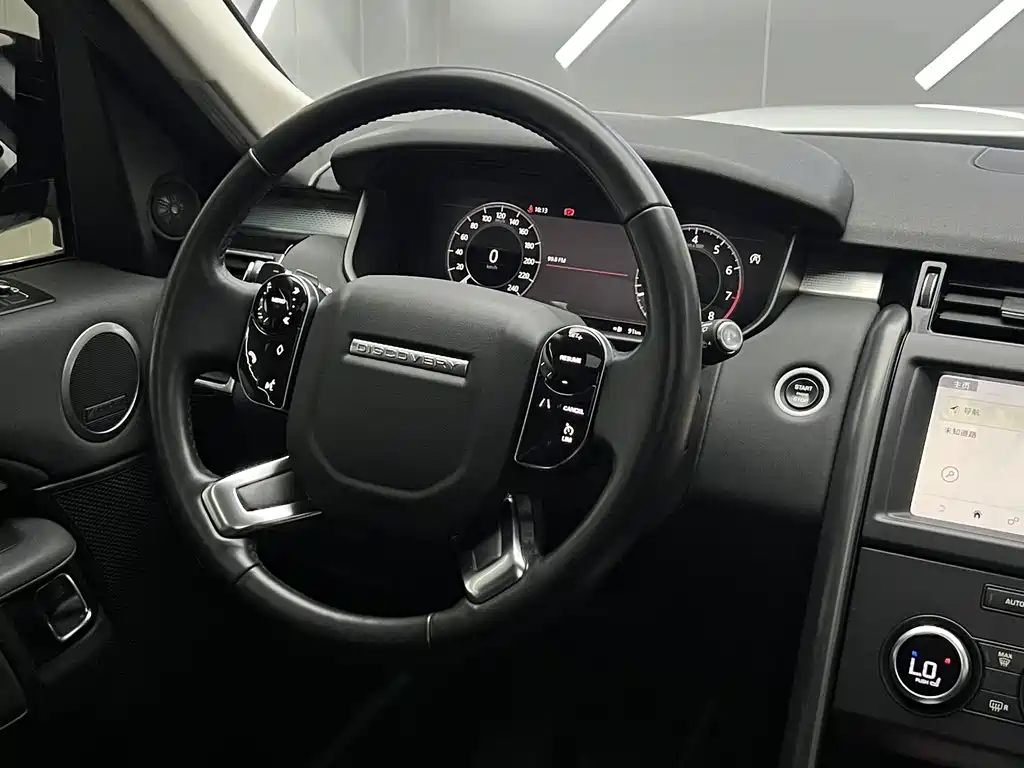 Land Rover Discovery 2020 — фото 27