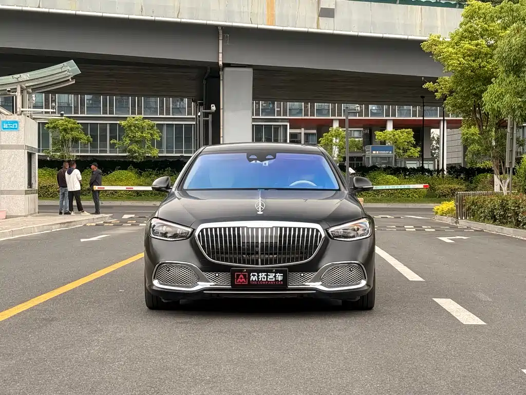 Mercedes-Benz S-Class 2023