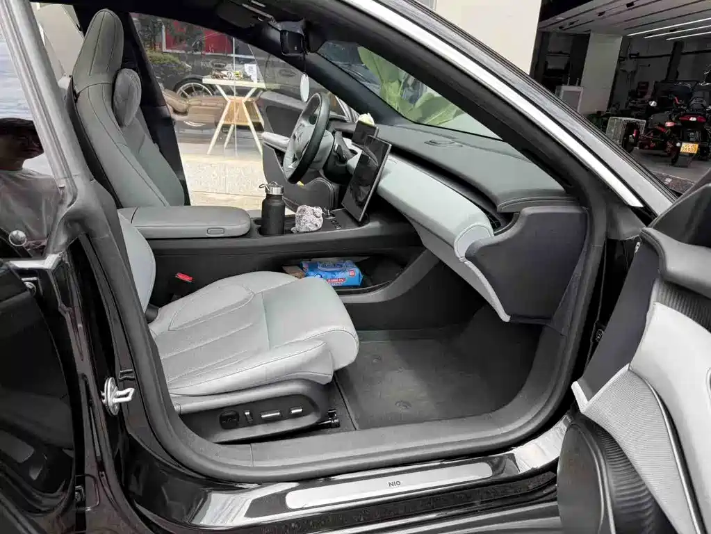 NIO ET5T 2024