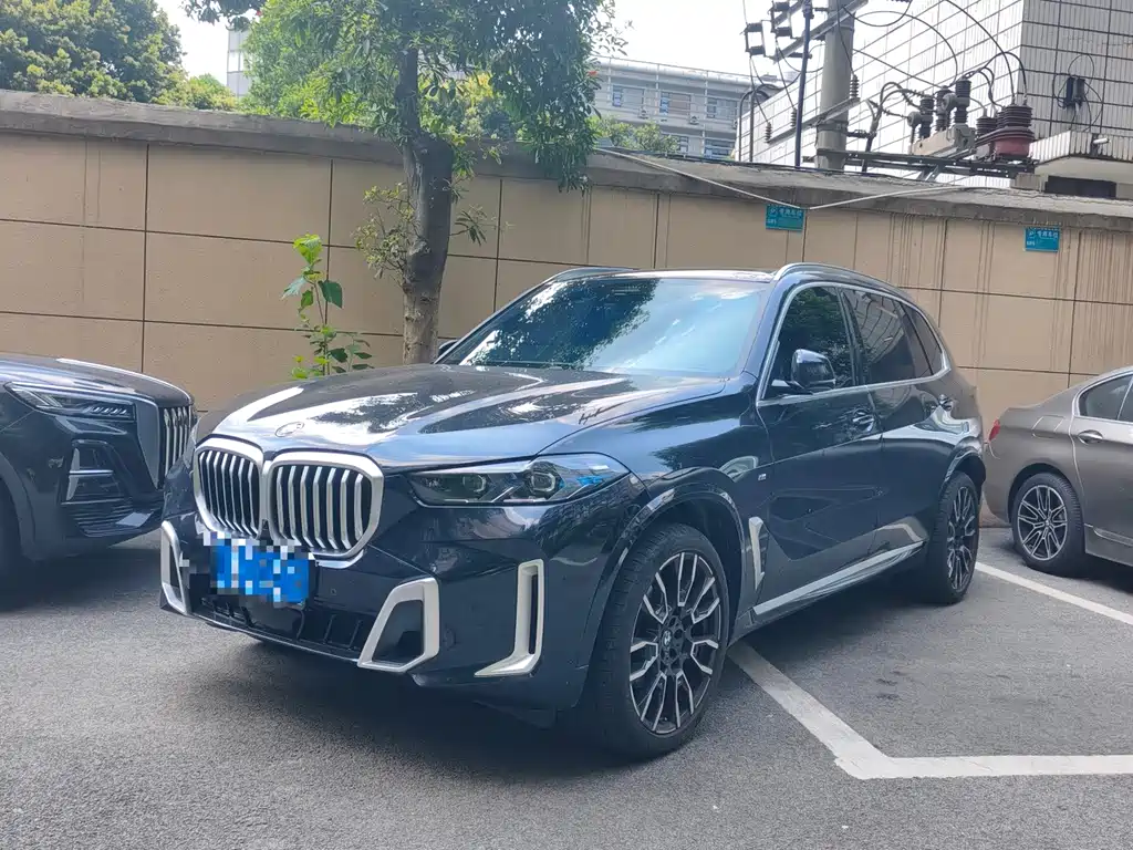 BMW X5 2024 — фото 1