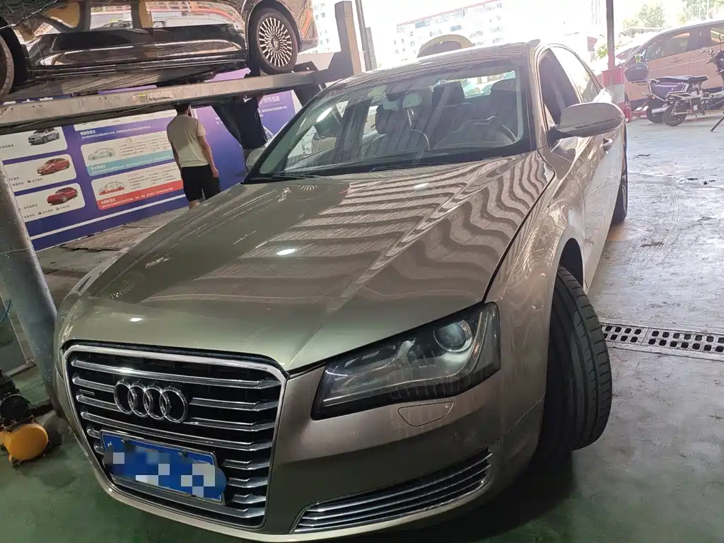 Audi A8 2013