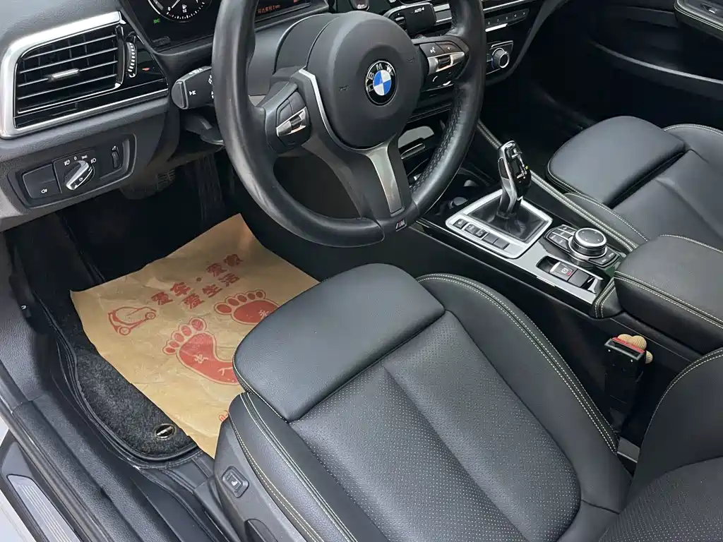 BMW 1 Series 2023 — фото 13