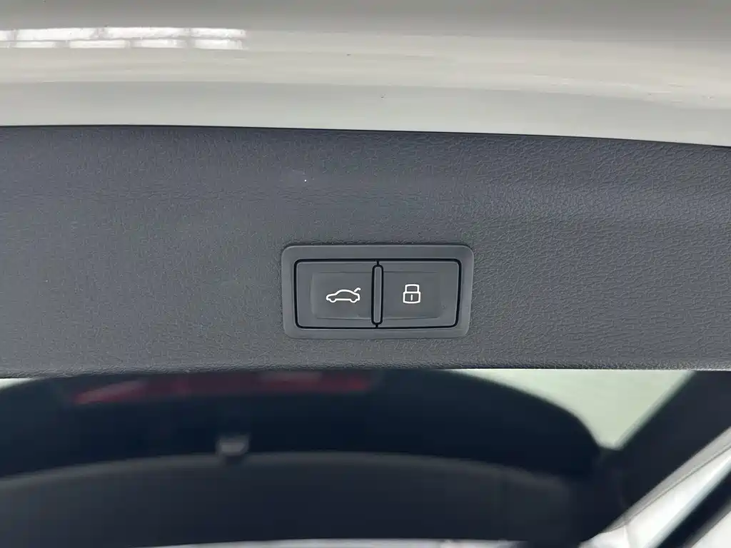 Audi Q3 2022 — фото 15