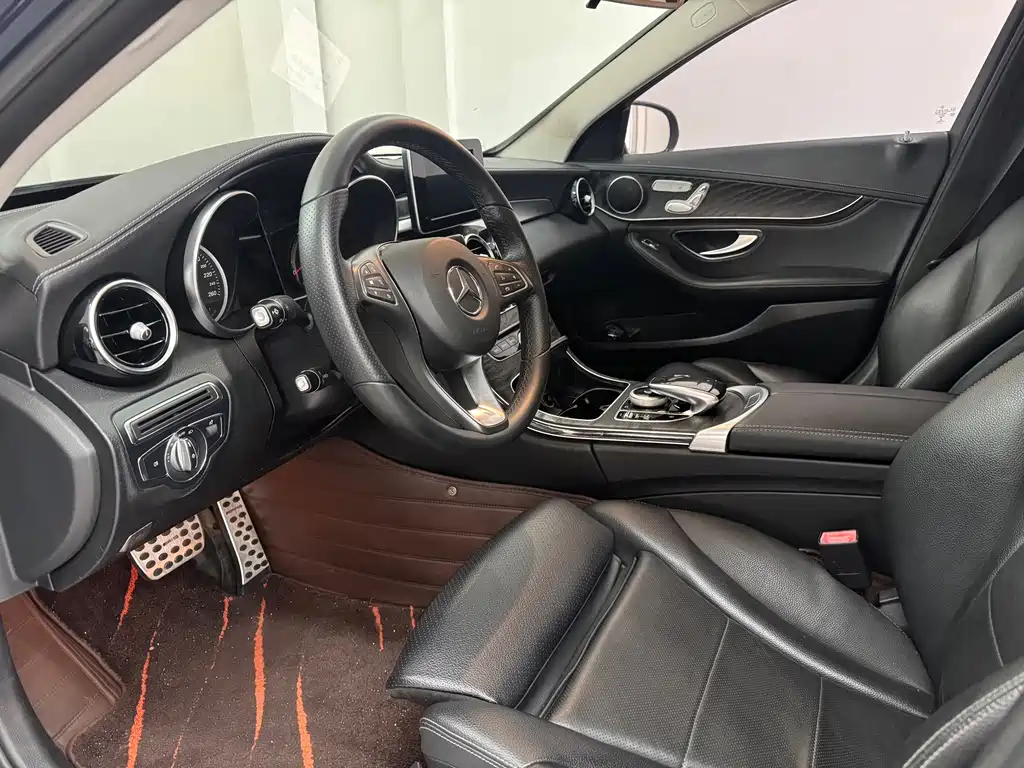 Mercedes-Benz C-Class 2018 — фото 9