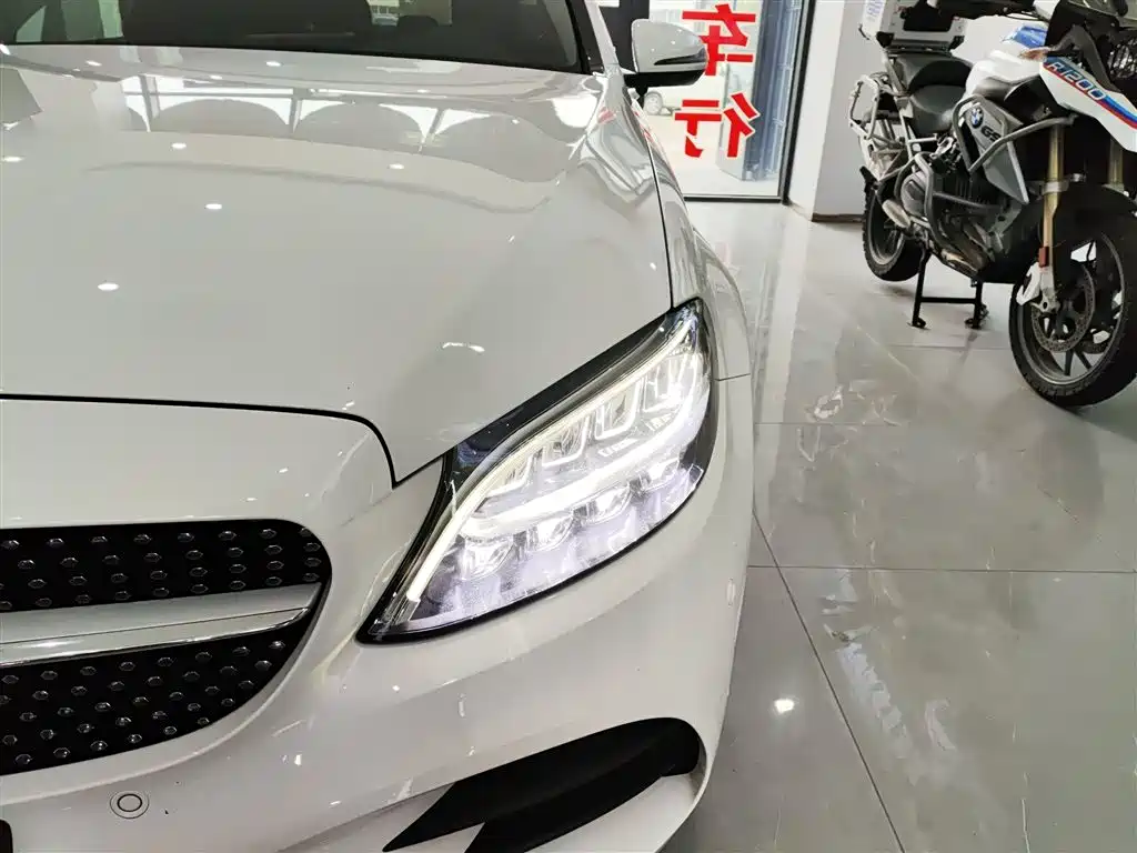 Mercedes-Benz C-Class 2021 — фото 18