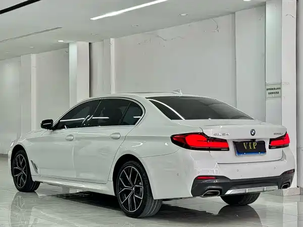 BMW 5 Series 2022