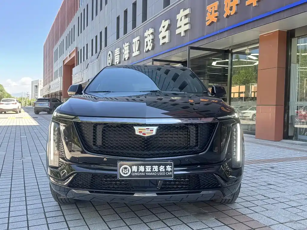 Cadillac XT5 2026 — фото 2