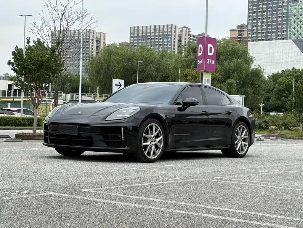 Porsche Panamera 2025 — фото 2