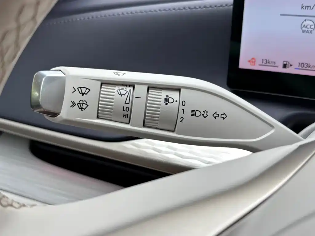 Buick Zhijing L7 2025 — фото 13