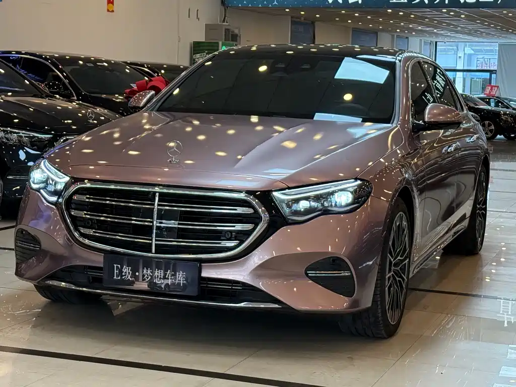 Mercedes-Benz E-Class 2024