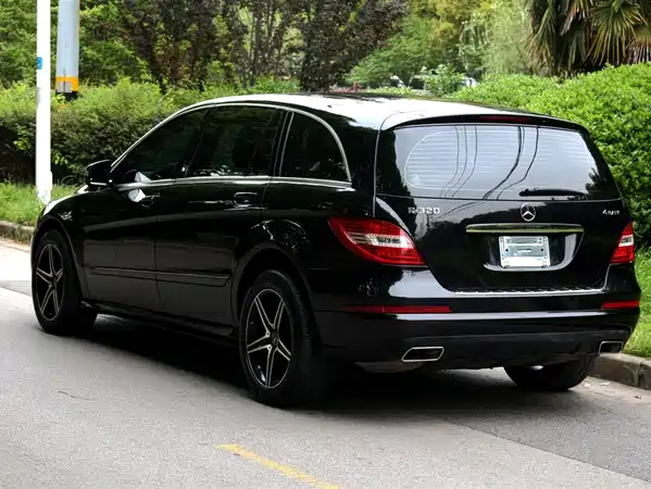 Mercedes-Benz R-Class 2015