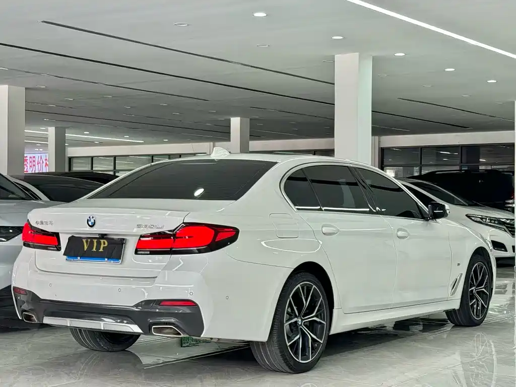 BMW 5 Series 2022