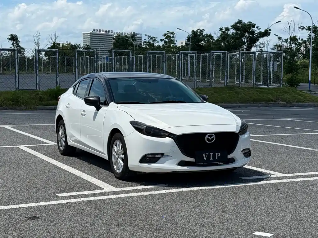 Mazda 3 Axela 2019
