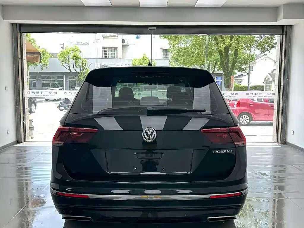 Volkswagen Tiguan L 2019 — фото 8