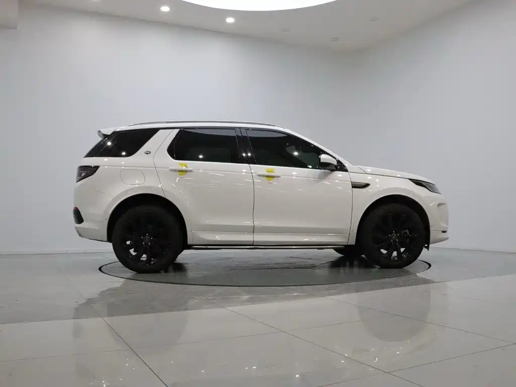 Land Rover Discovery Sport 2023 — фото 7