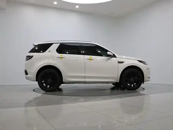 Land Rover Discovery Sport 2023