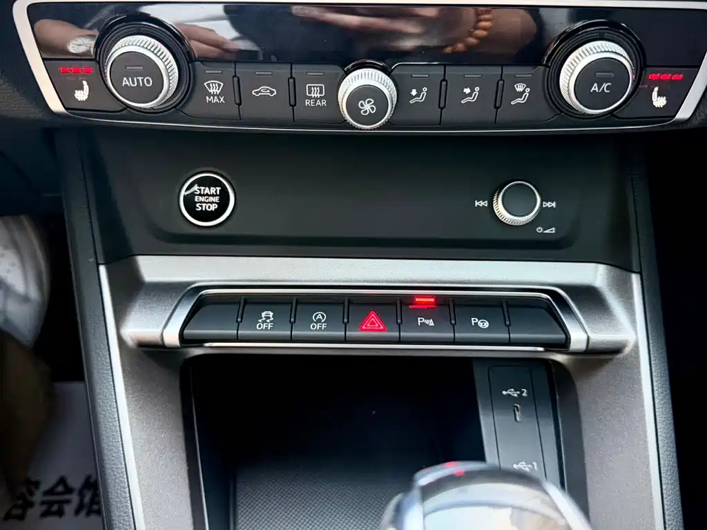 Audi Q3 2022 — фото 20