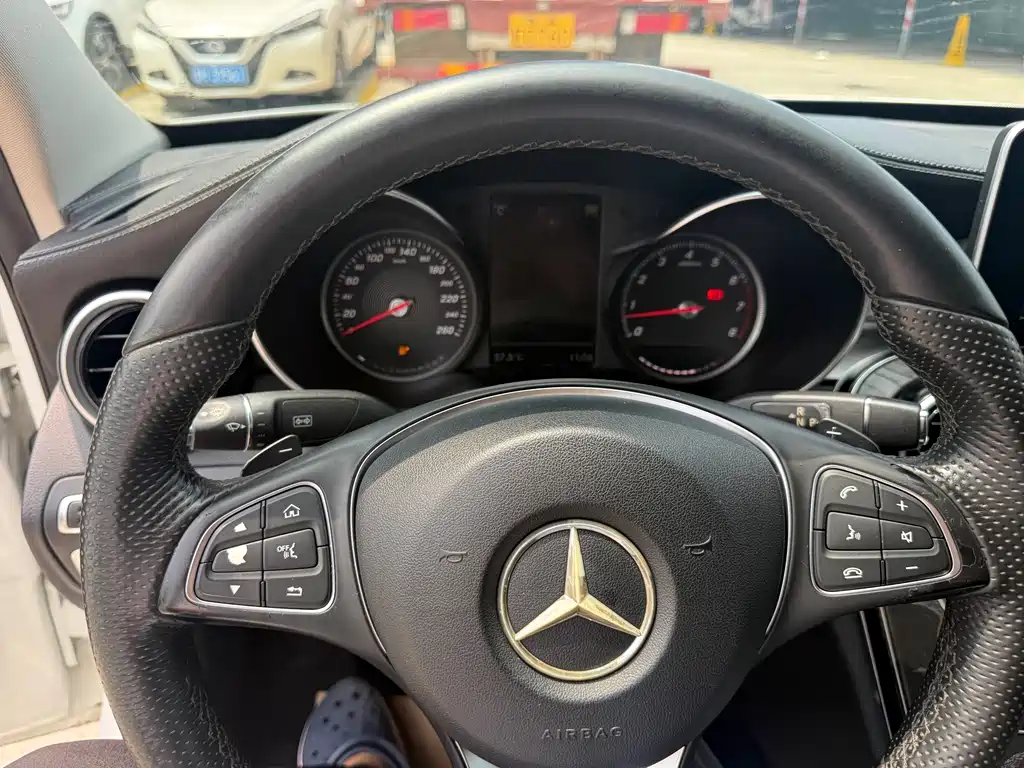 Mercedes-Benz C-Class 2015 — фото 12
