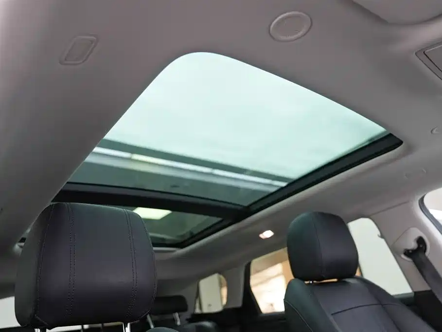 Land Rover Evoque 2022 — фото 13