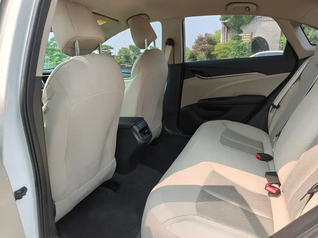 Buick Excelle 2019 — фото 13