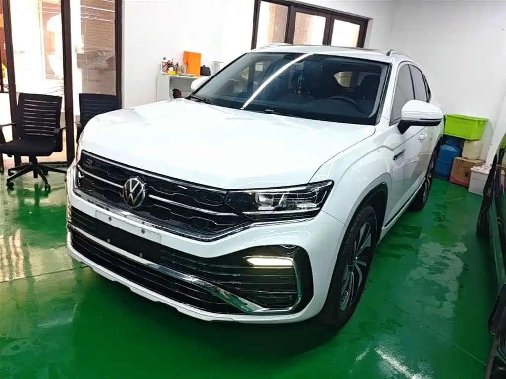 Volkswagen X 2022