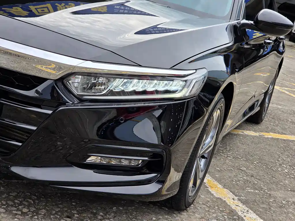 Honda Accord 2020 — фото 17