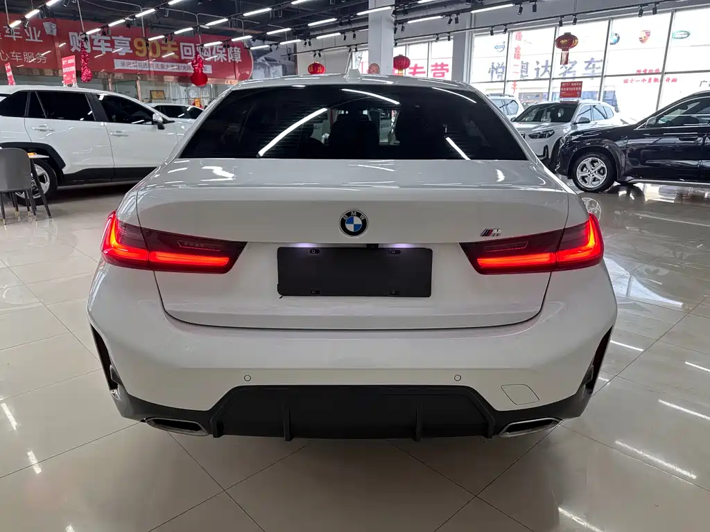 BMW 3 Series 2023