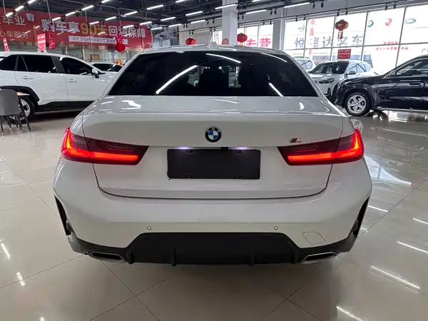 BMW 3 Series 2023