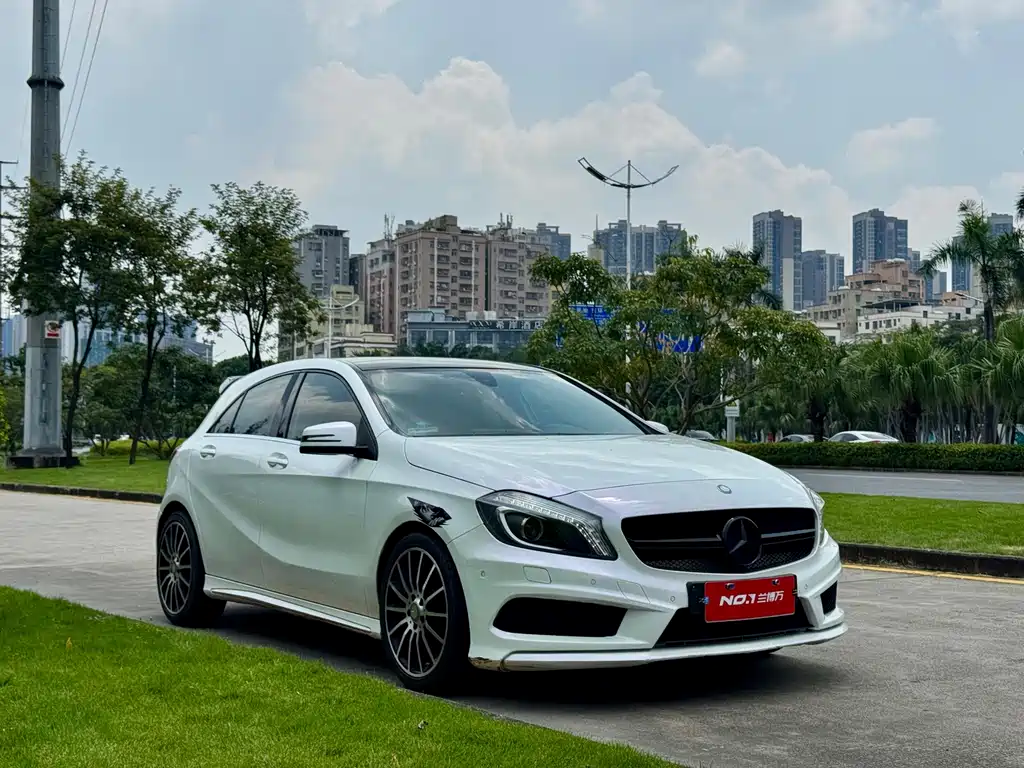 Mercedes-Benz A-Class 2015
