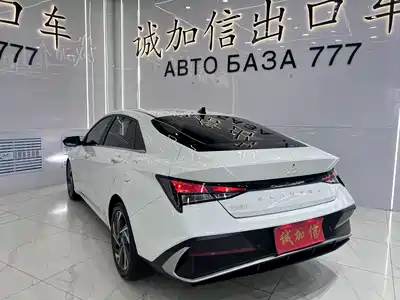 Hyundai Elantra 2023