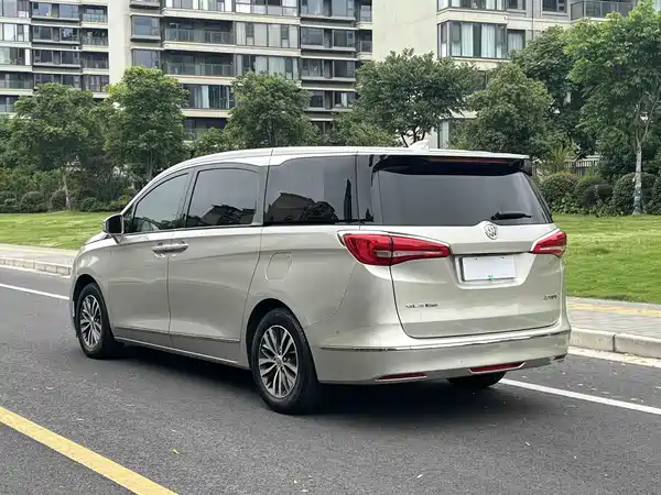 Buick GL8 2018